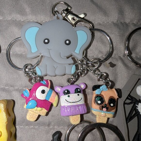 $1 with Bundle ~ Cartoonish Keychain Bundle 5205 - Picture 4 of 5
